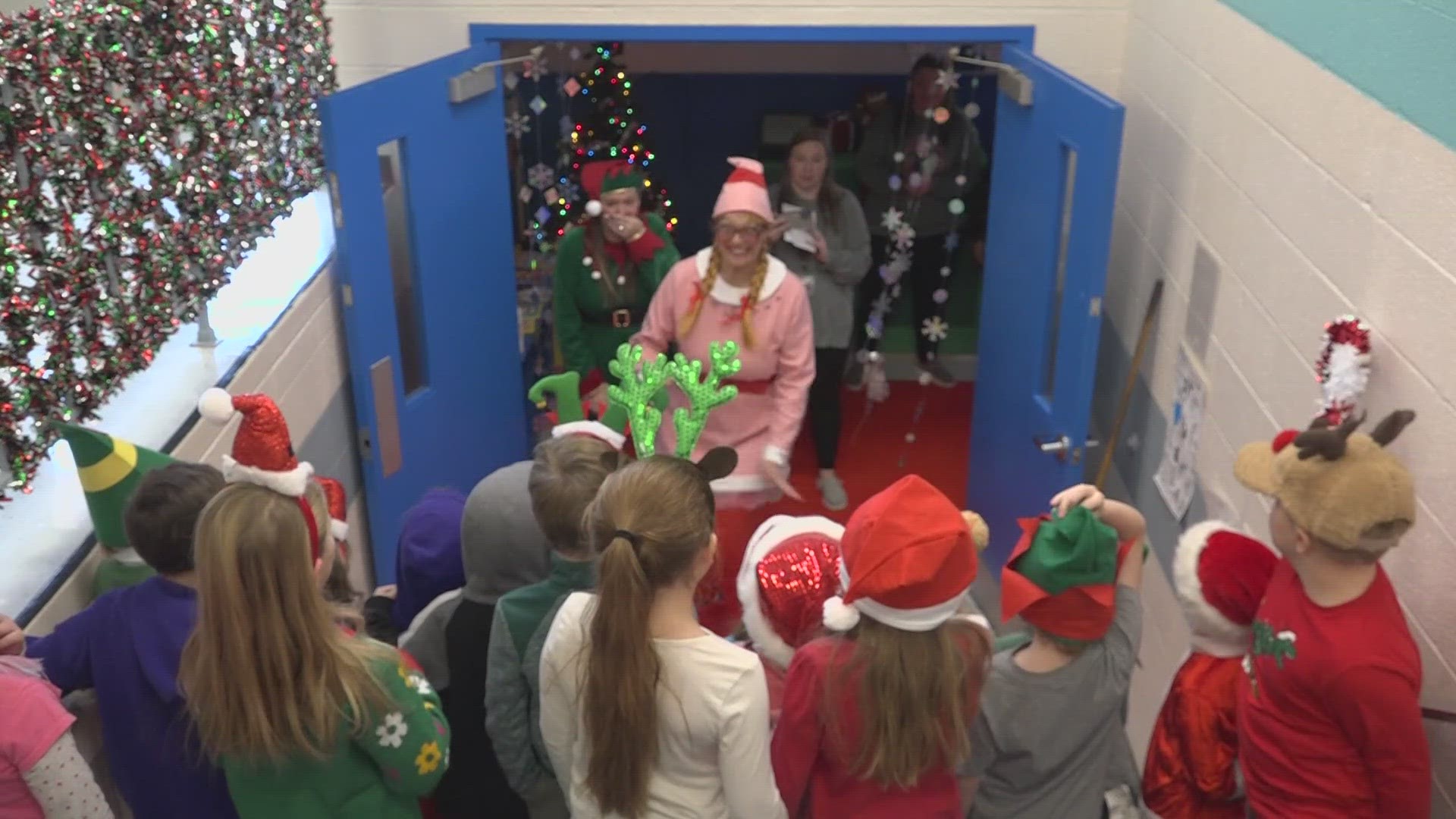 Christmas is a little more than a week away, but that didn't stop Santa and his helpers from making a last-minute stop at a Jefferson County school.