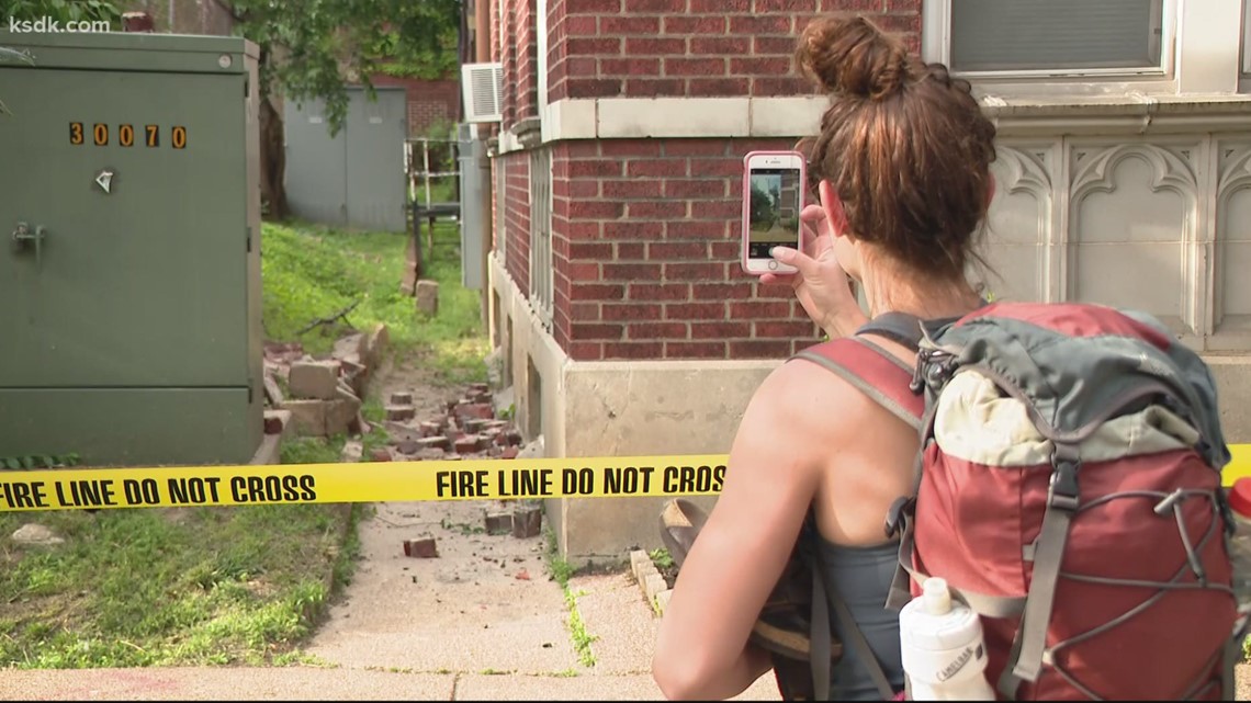 Tenants forced out of apartment that suffers partial collapse | ksdk.com