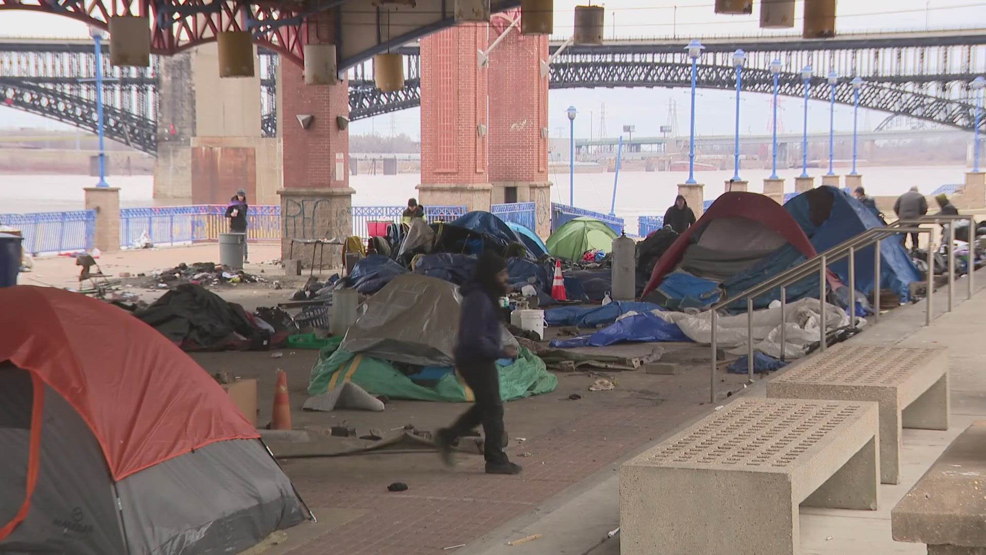 New homeless encampments in St. Louis after City Hall clear-out | ksdk.com