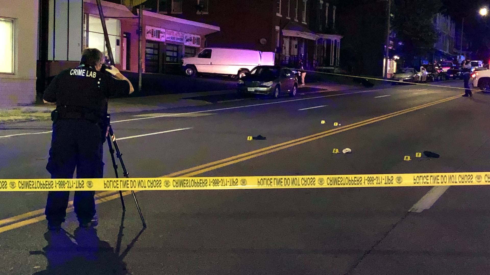 Man found dead on Gravois, another victim shot at QT parking lot