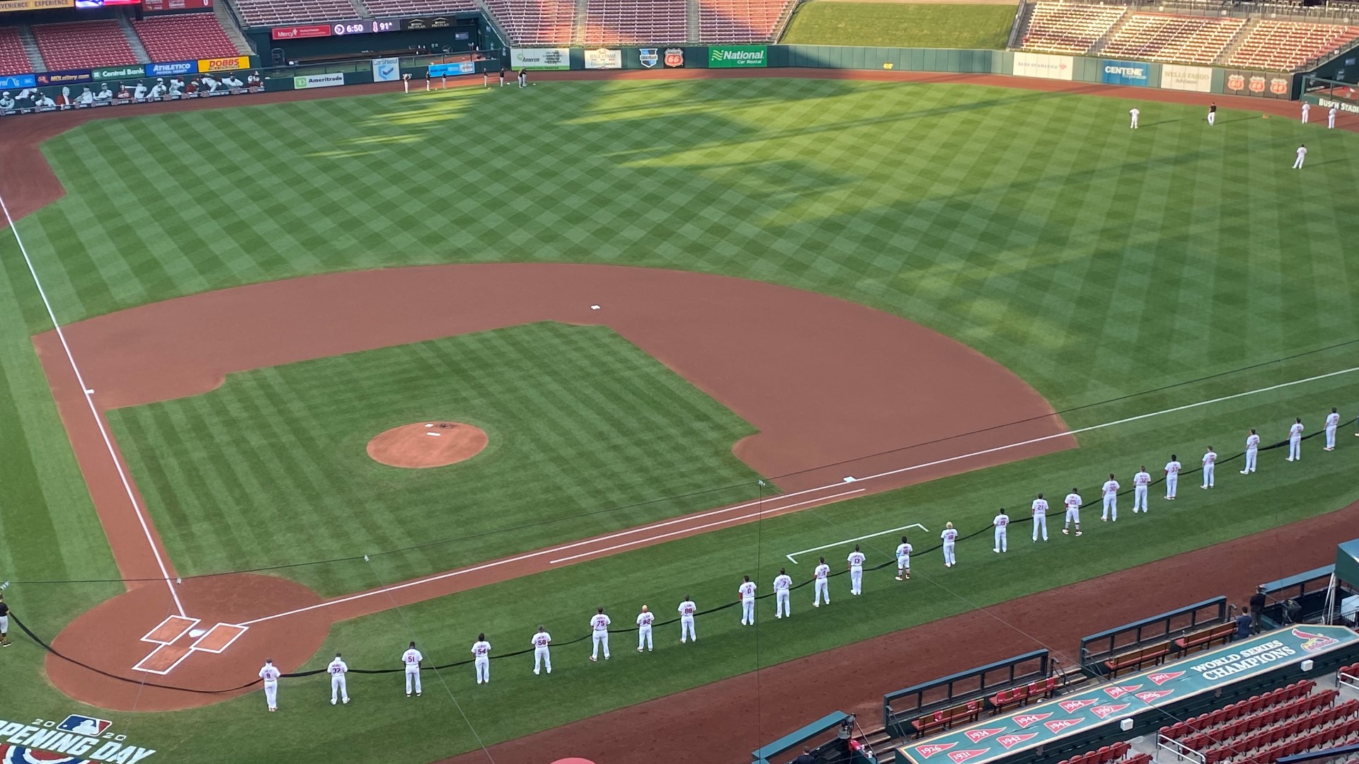 Cardinals | Team shows unified message on opening day | ksdk.com