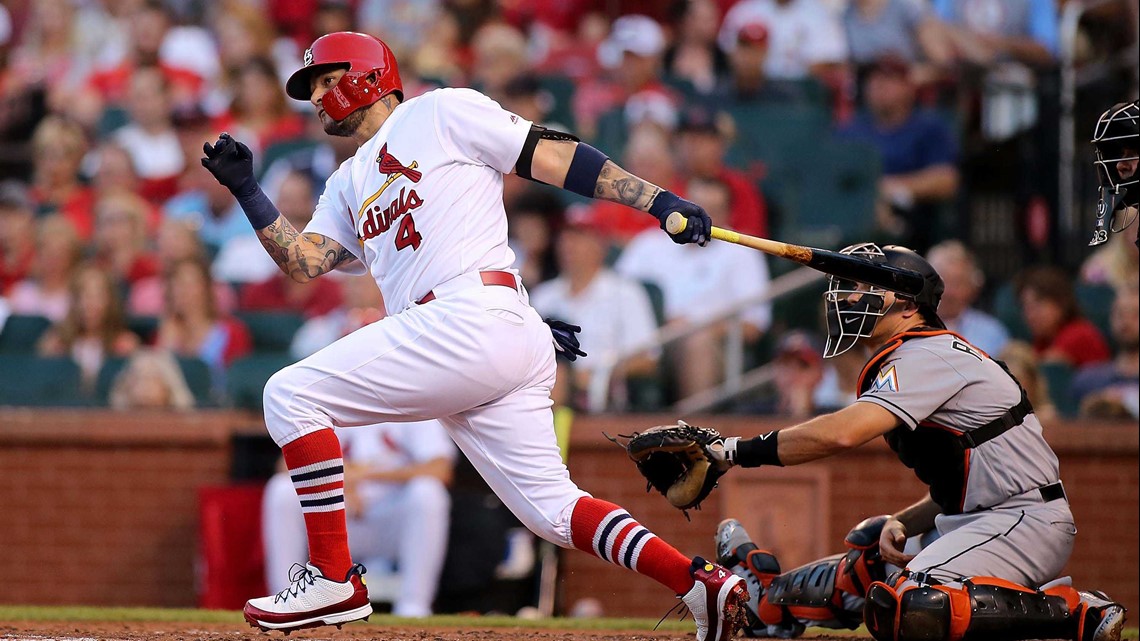 Yadier Molina, Cardinals catcher, returns home after surgery on groin