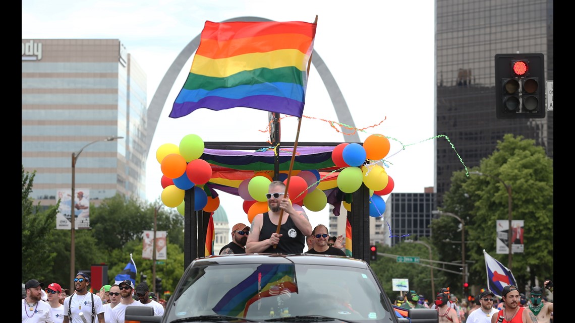 Photos St. Louis PrideFest Parade