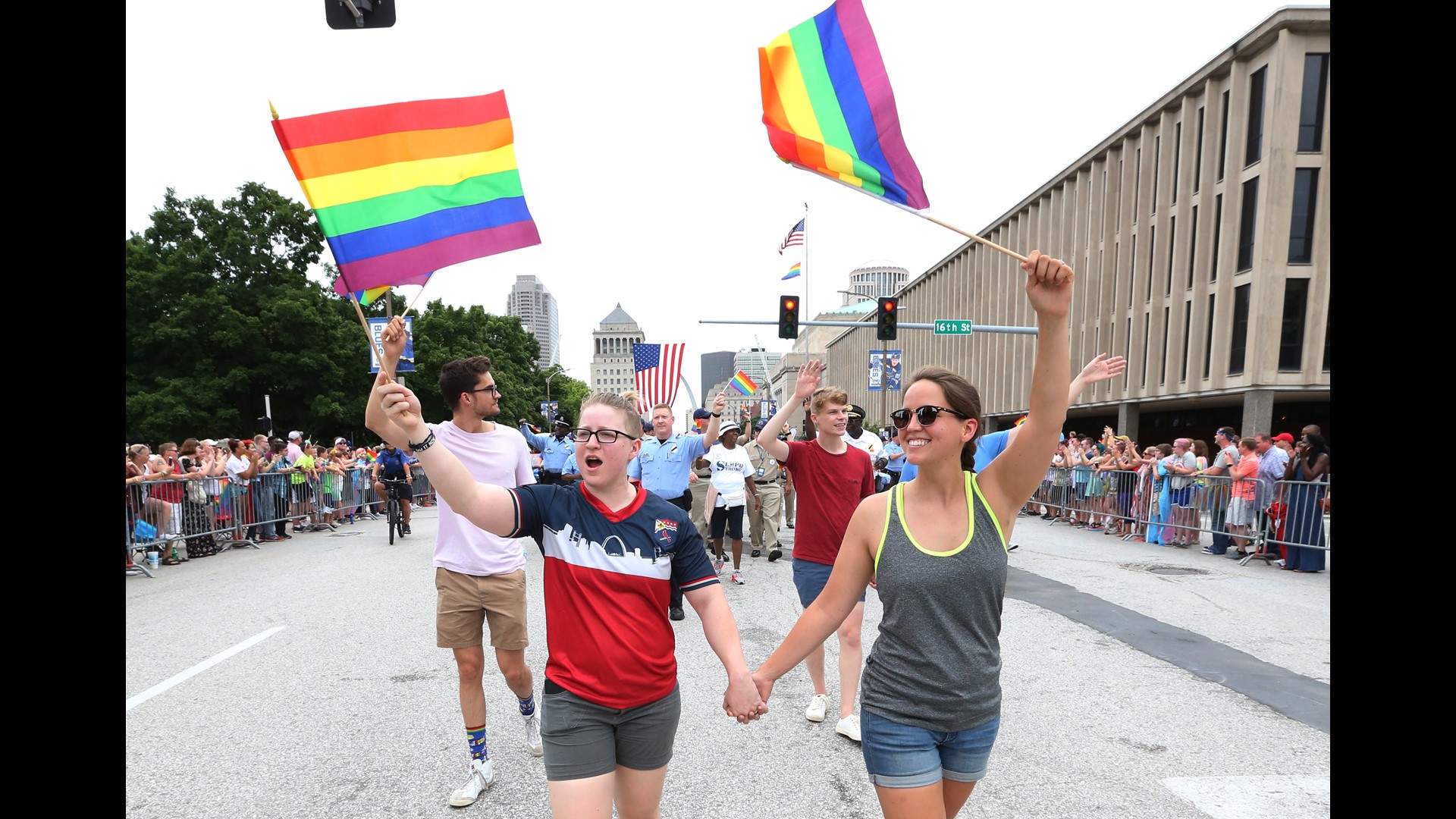 Thousands gather in St. Louis to support gay pride