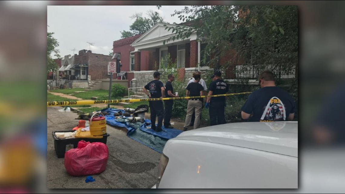 Sisters found dead in St. Louis home identified | ksdk.com