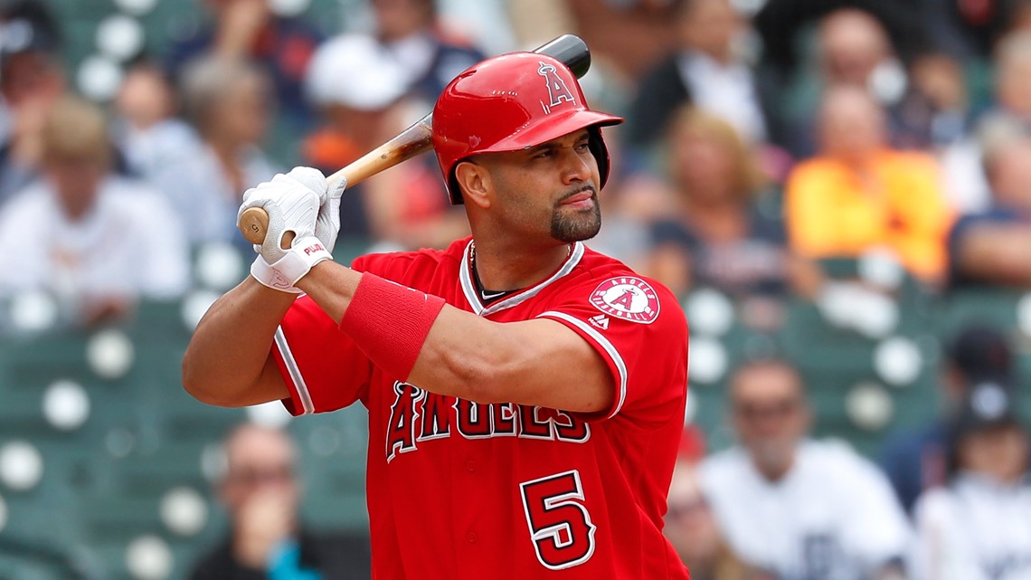 Albert Pujols won't chase 700 home runs if it means playing next year