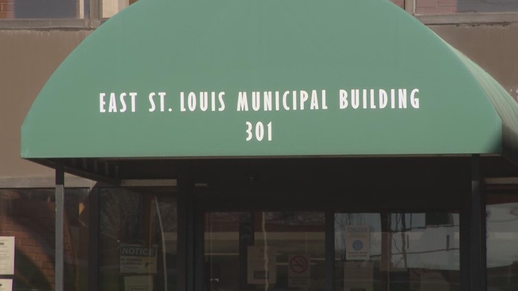 East St. Louis police chief abruptly retires before facing disciplinary hearing