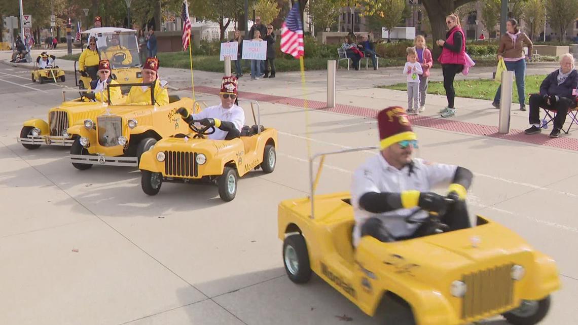 Veterans Day Parade coming back to downtown St. Louis this year - Vimarsana News