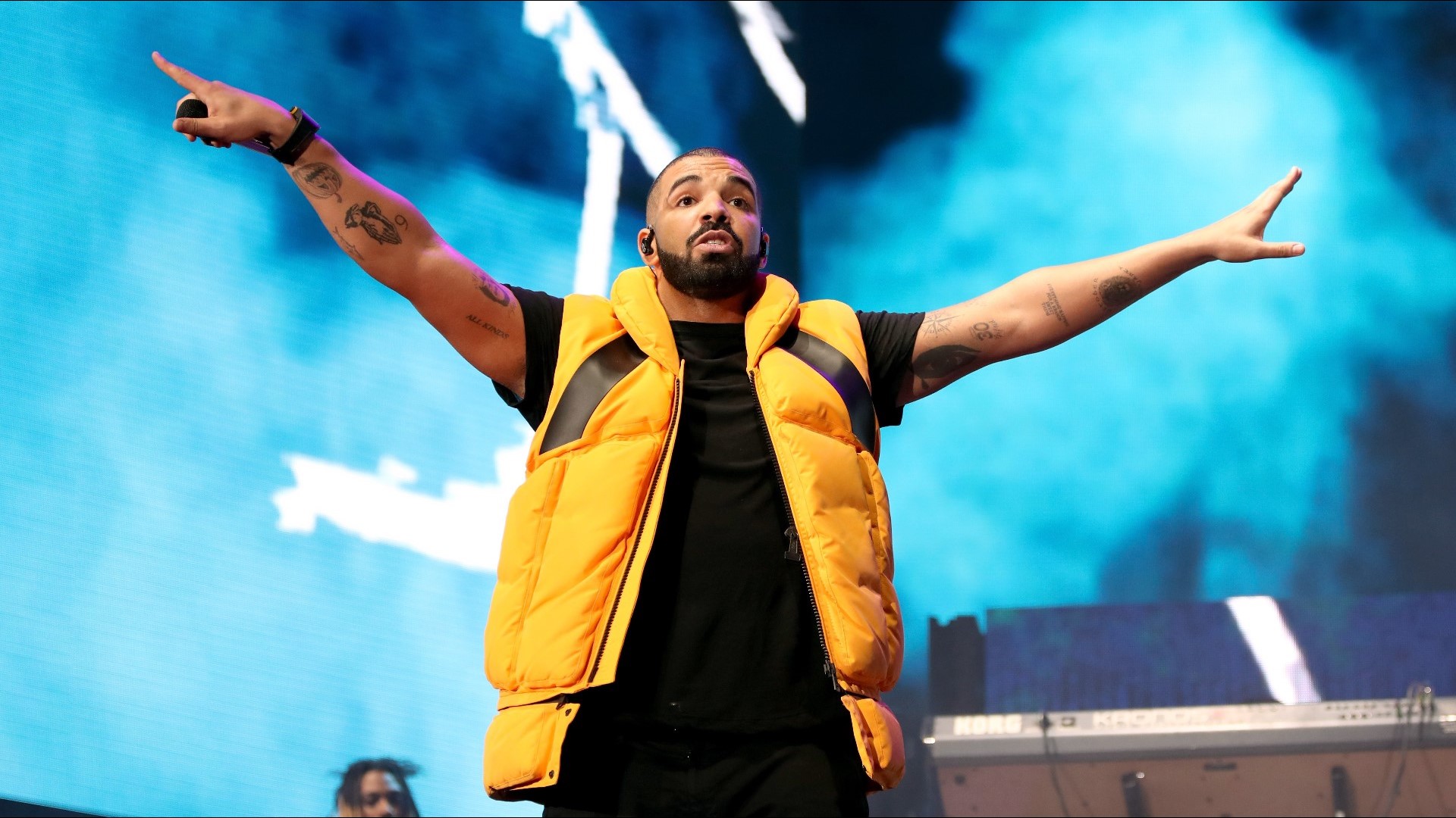 Rappers Drake and J. Cole are bringing "It's All A Blur Tour - Big As The What?" to the Lou in 2024. he pair will perform together on Feb. 12 at Enterprise Center.