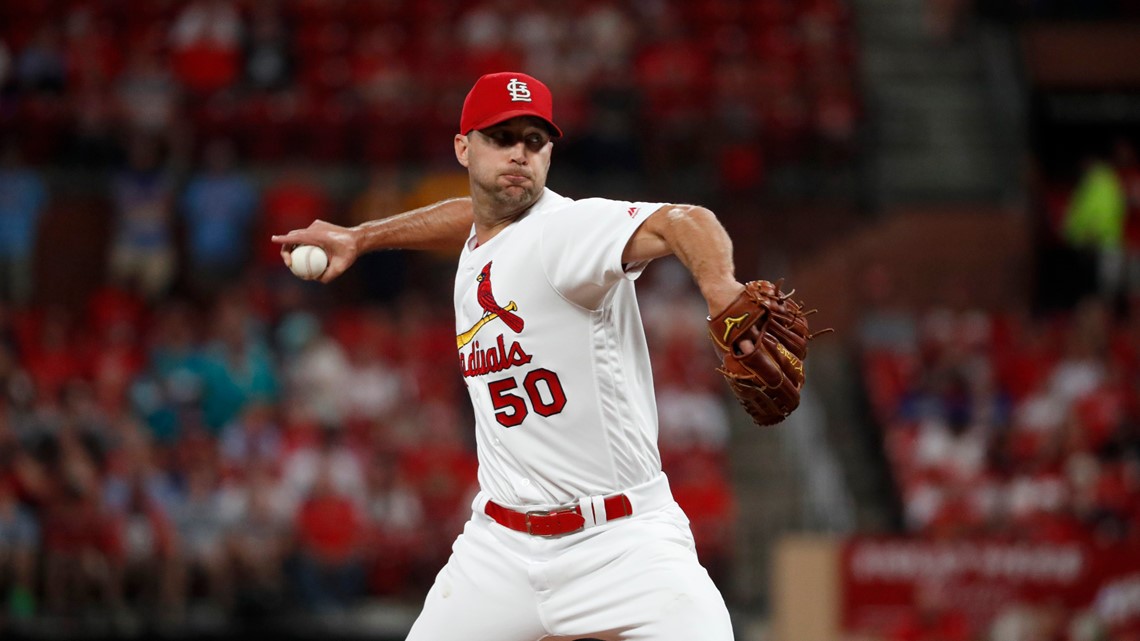 Cardinals pitcher Adam Wainwright becomes adoptive father, gets