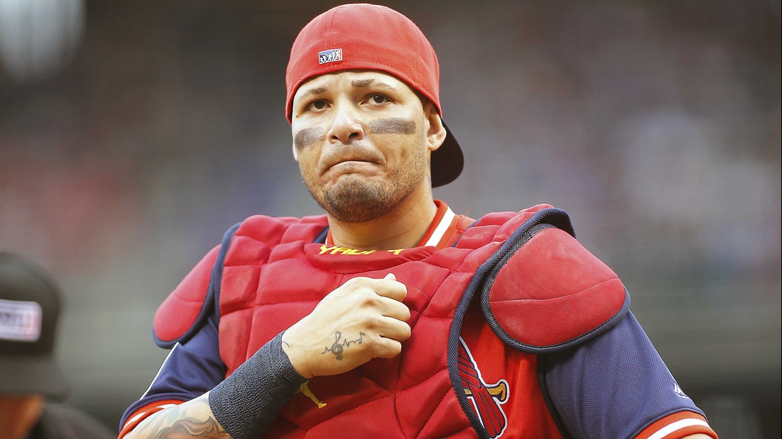 Yadier Molina wore the flashiest gold gear