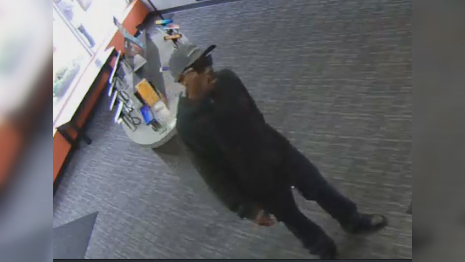 Police believe same man robbed 3 GameStop, 2 cell phone stores | ksdk.com