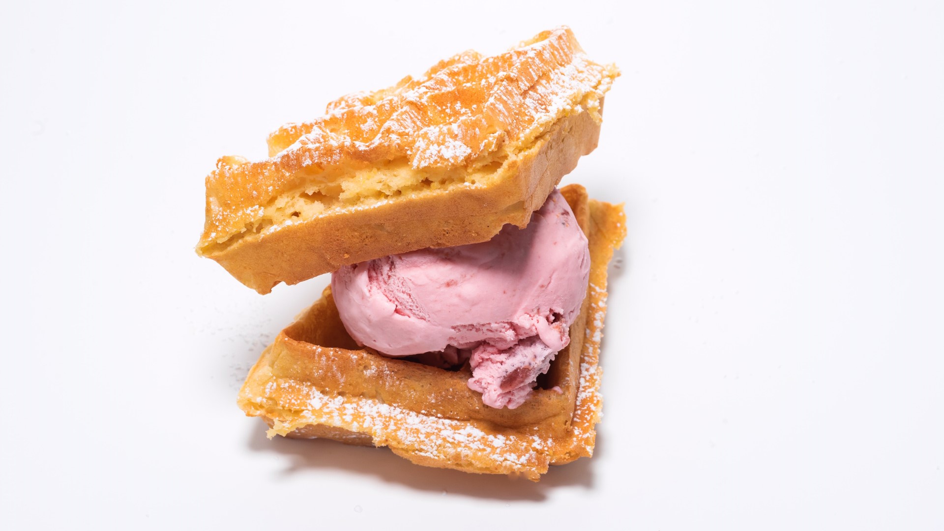 Boardwalk Waffles & Ice Cream moving locations in Maplewood