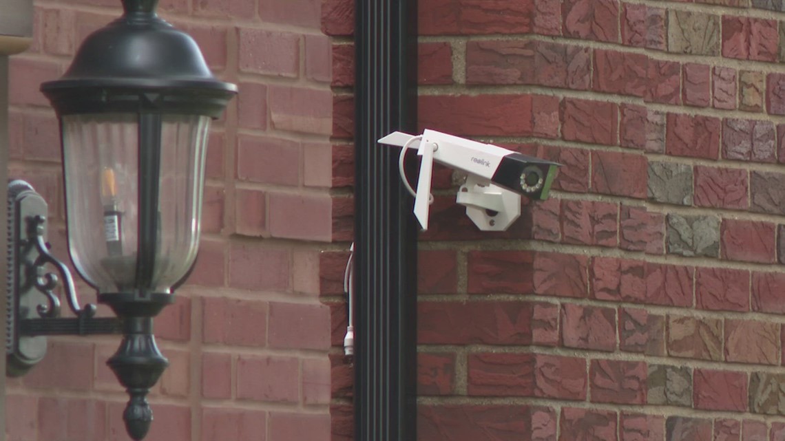 St. Louis Hills residents fund security, cameras to deter crime - Vimarsana News