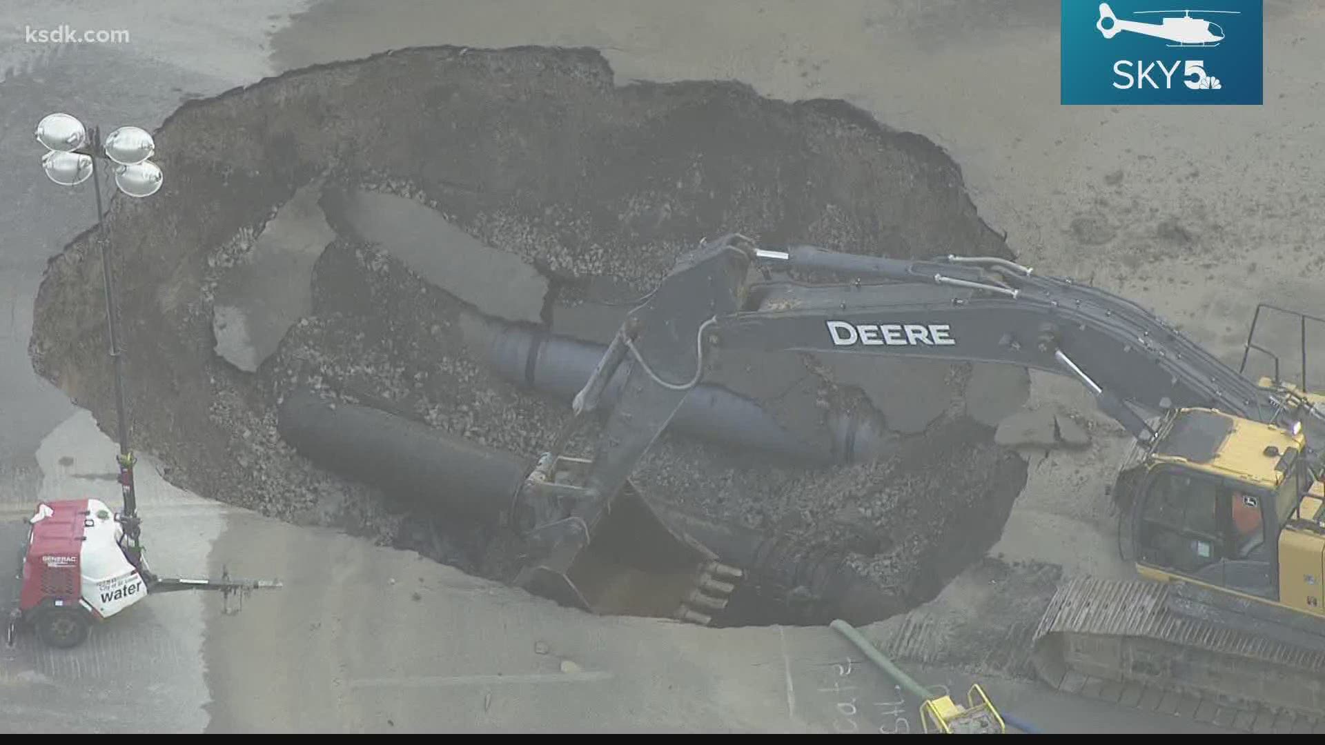 With the extremely hot weather across the St. Louis area, water main breaks and buckling of the roadway are possible the rest of the week