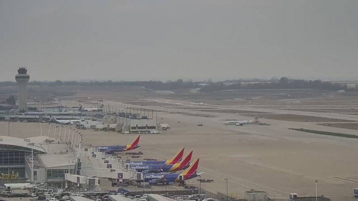 Possible measles exposure at St. Louis Lambert prompts health alert from officials