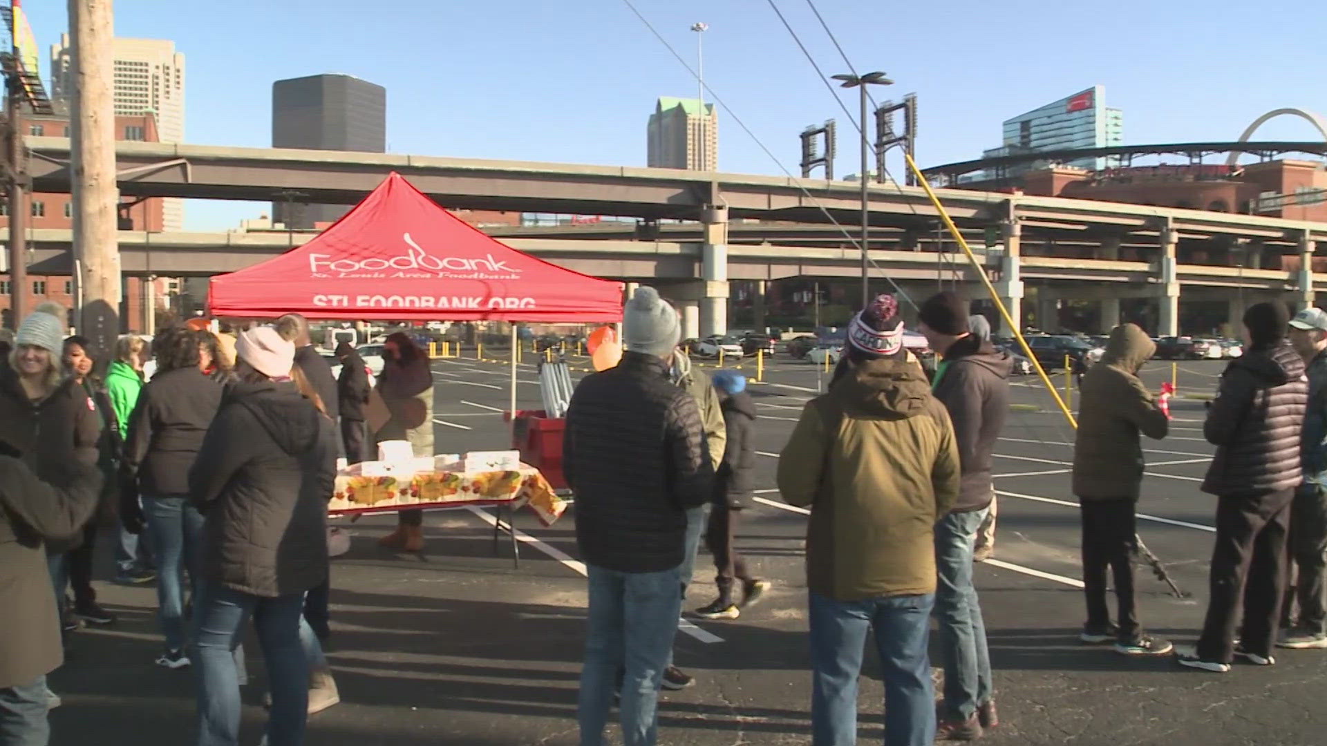 The St. Louis Area Foodbank is making sure local families have a Thanksgiving meal this year. 300 local families were given meals with all the traditional fixings.