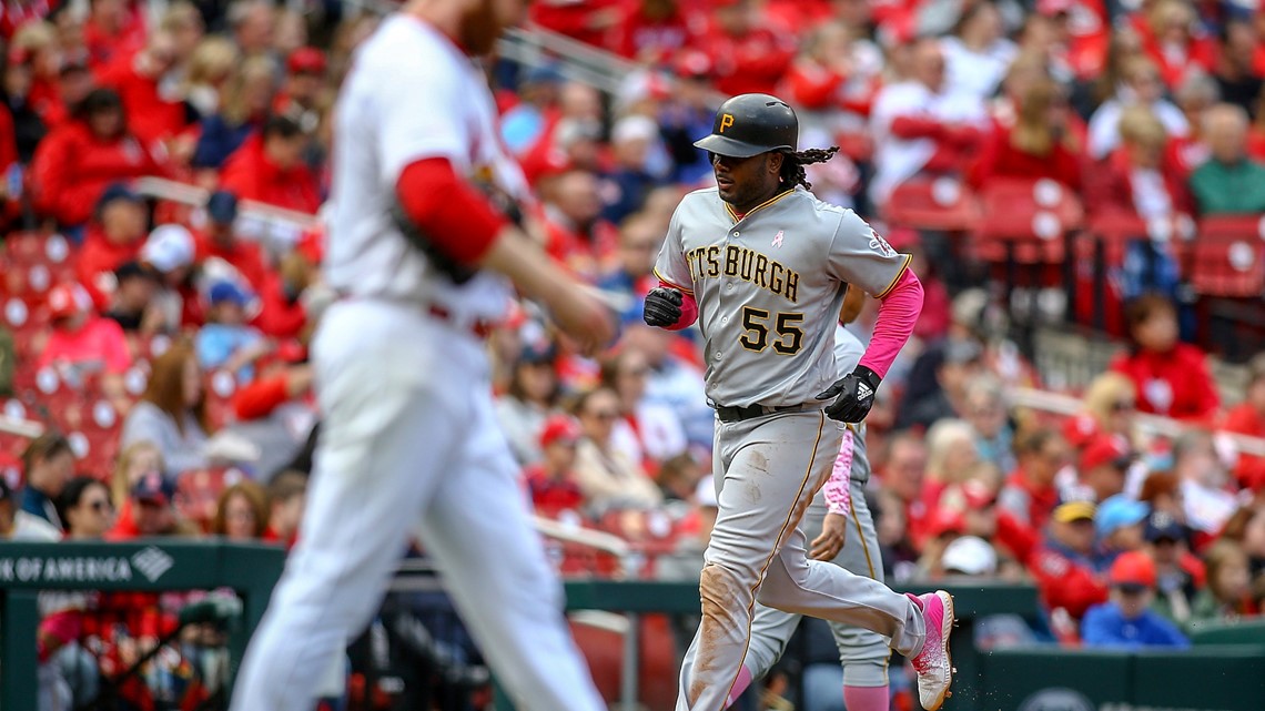 Pirates' Josh Bell puts on a show for his mom in win over