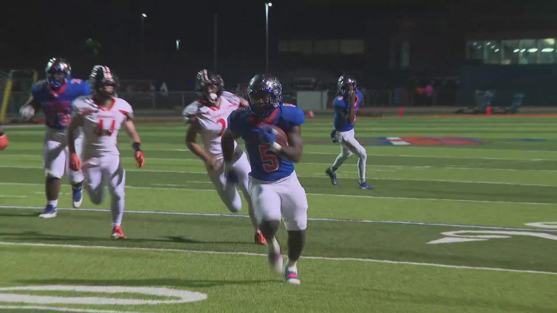 5 On Your Sideline returns with another week of high school football. Here are the best highlights from Edwardsville vs. East St. Louis.