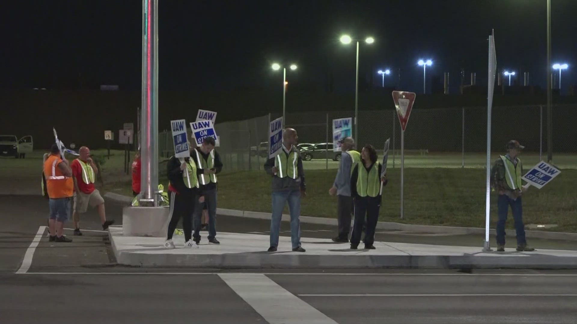 Union workers started showing up at their union hall Thursday night to prepare to form a picket line.