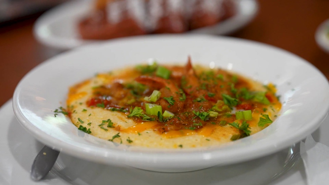 Sponsored: Southern Flavor Served Daily at Elicious Restaurant in Ferguson