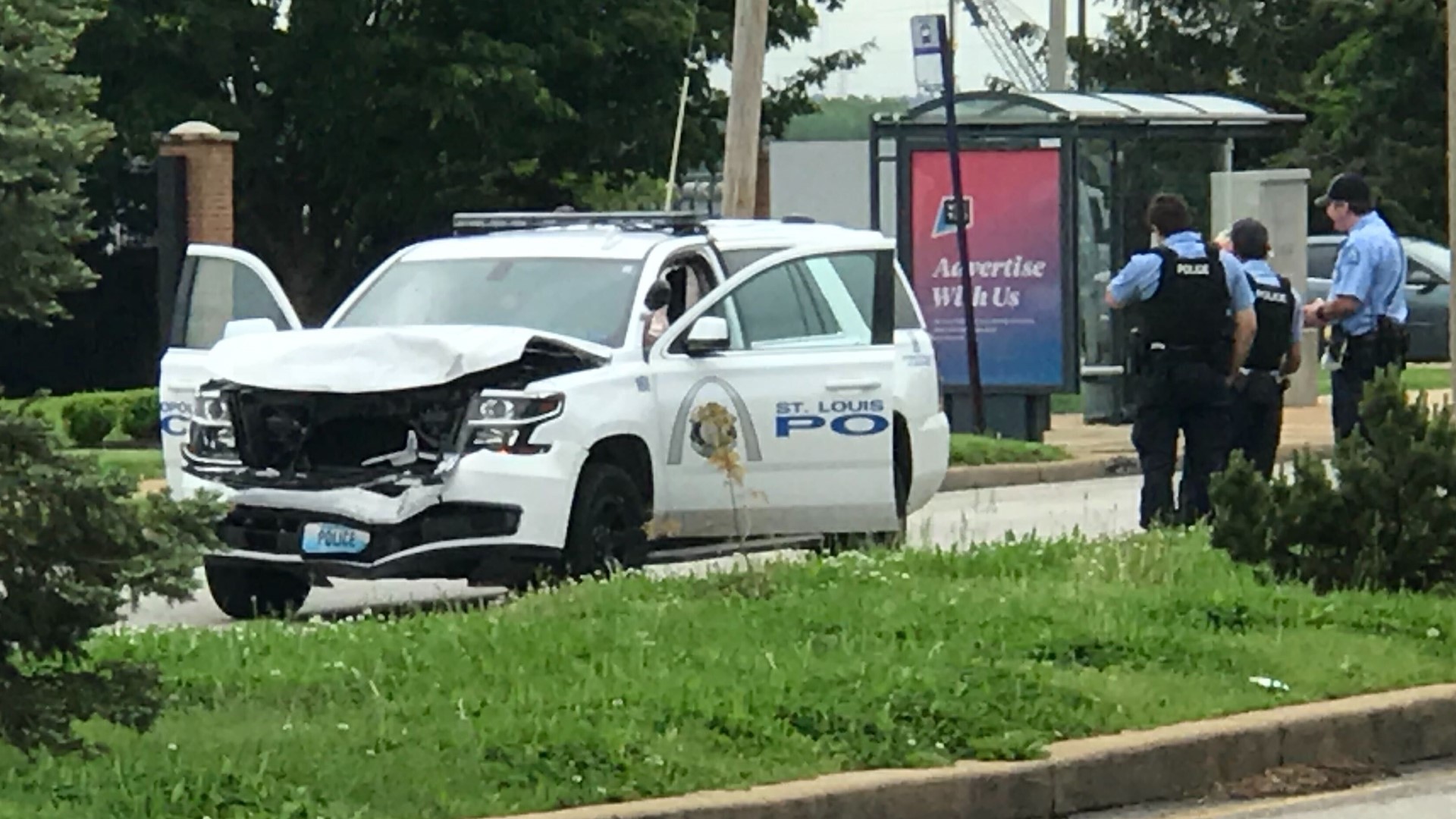 Officer-involved car accident closes Broadway in St. Louis | ksdk.com