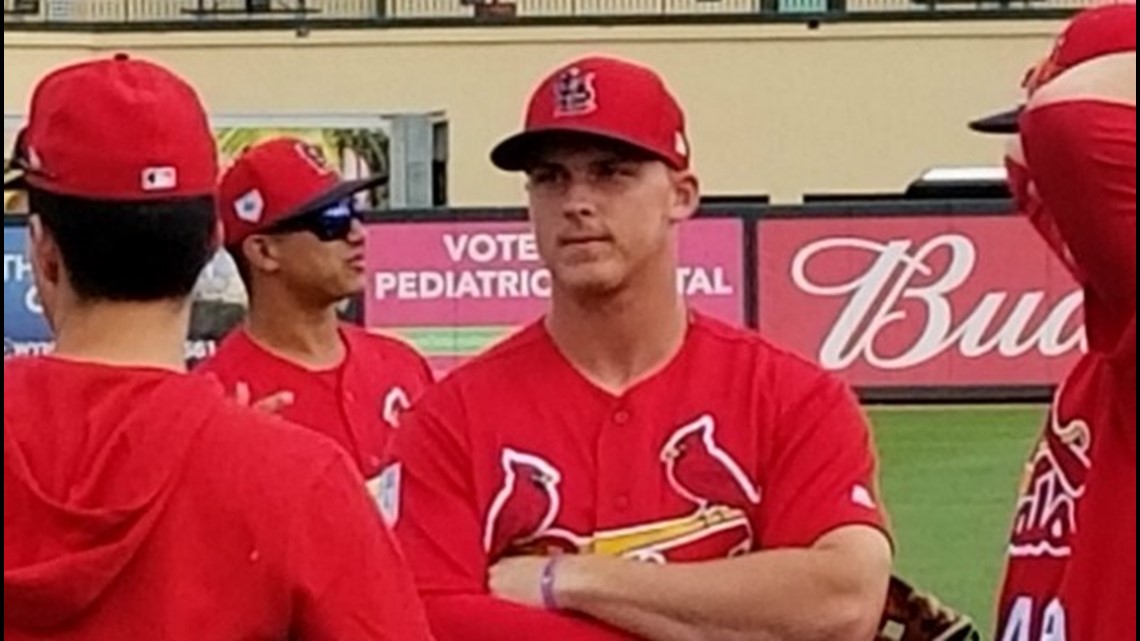 Cardinals invite 22 non-roster players to major league spring