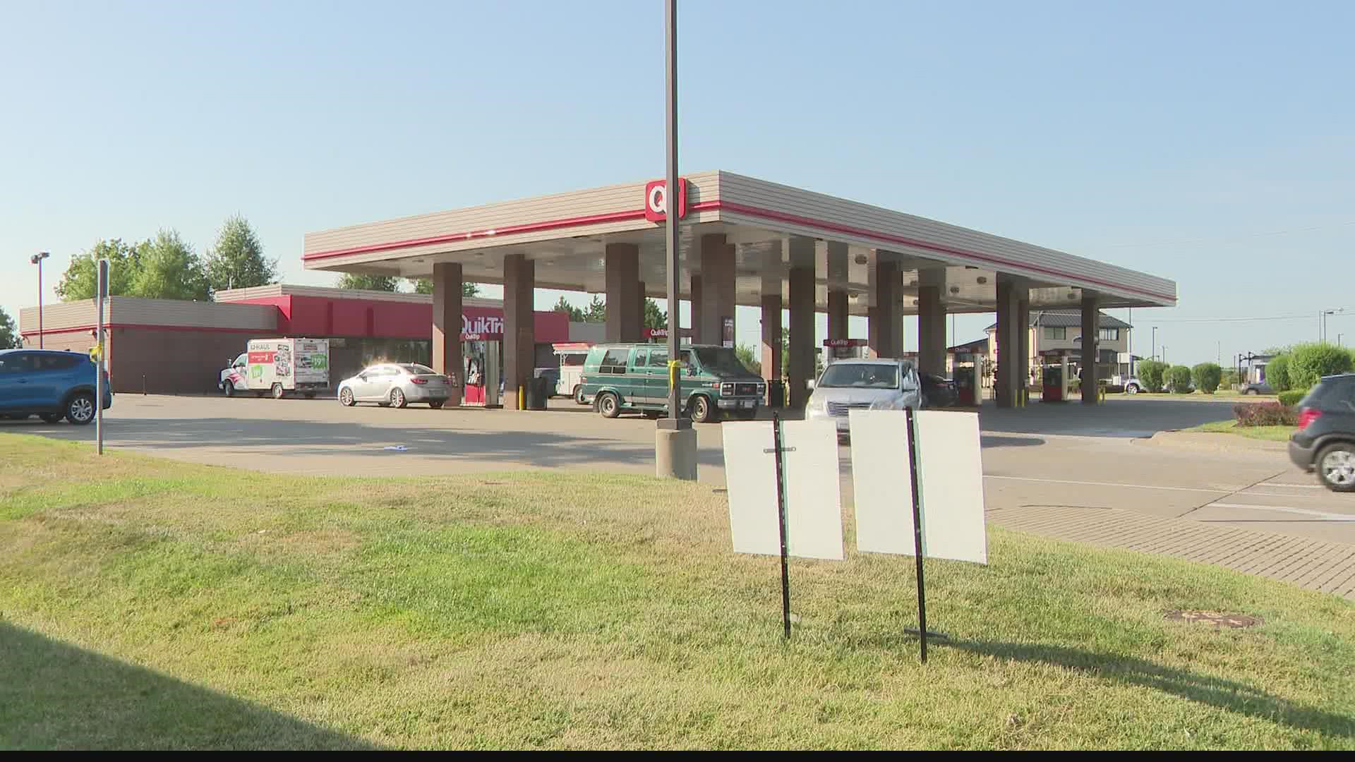 Customer who fatally shot robbery suspect talks about the St. Charles QuikTrip shooting. The incident happened on Saturday morning.