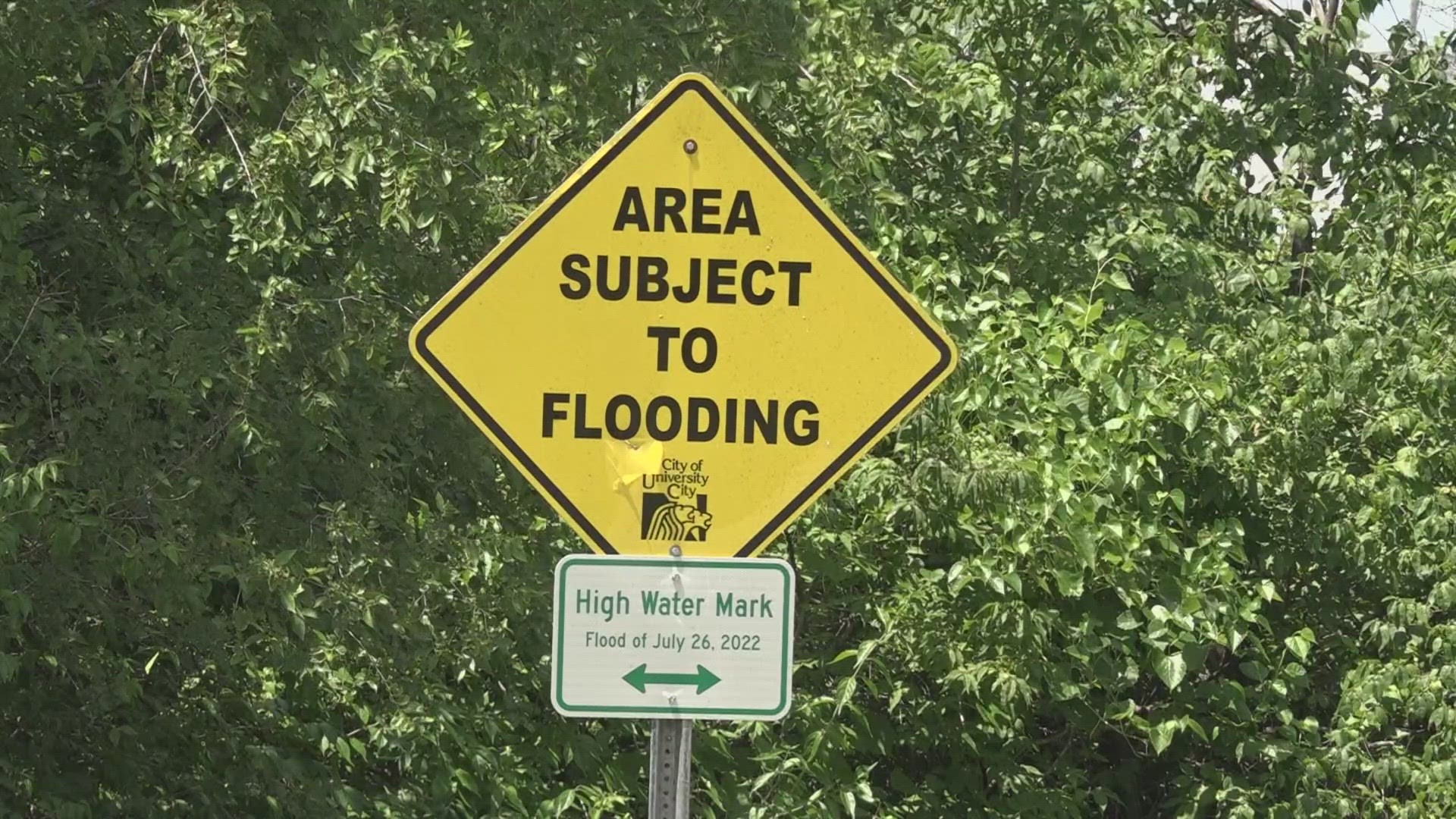 flood area sign