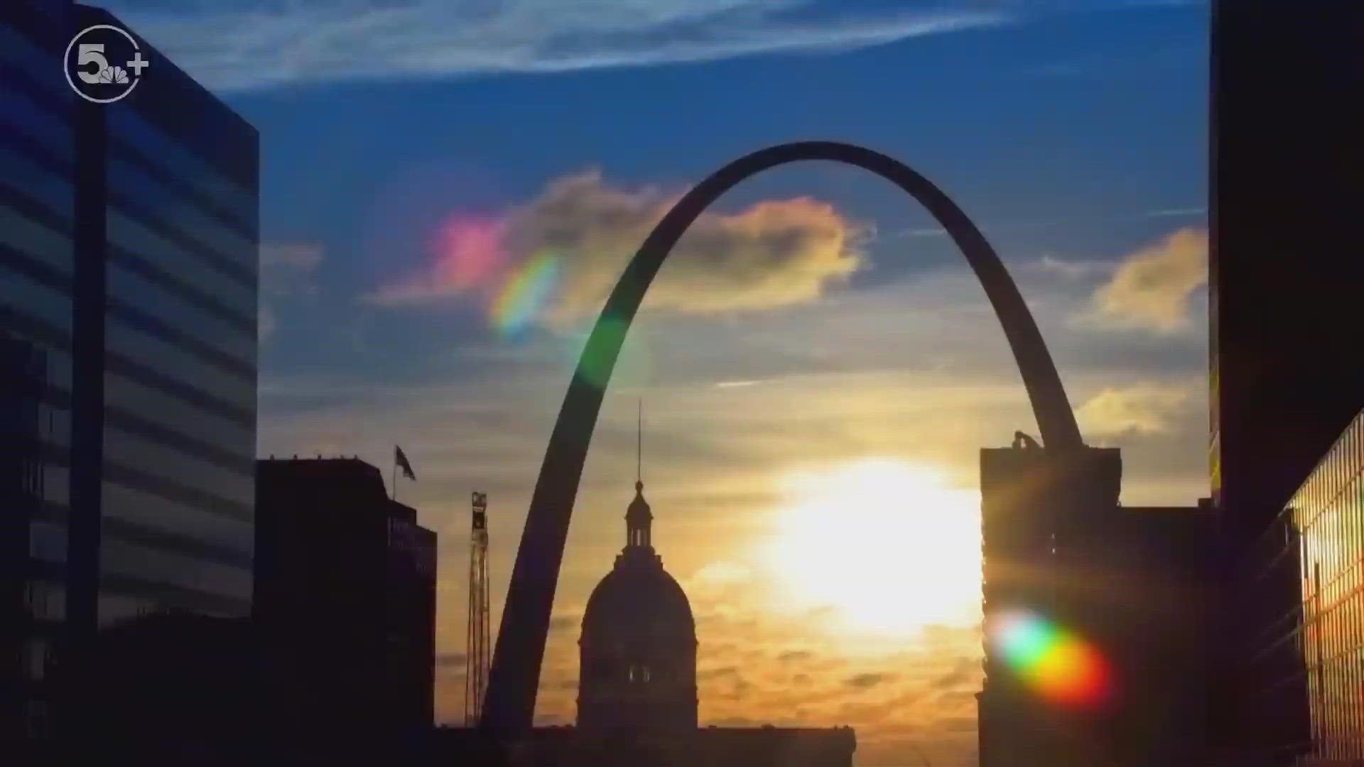 Sunrise over the Gateway Arch in St. Louis (10x speed) | ksdk.com