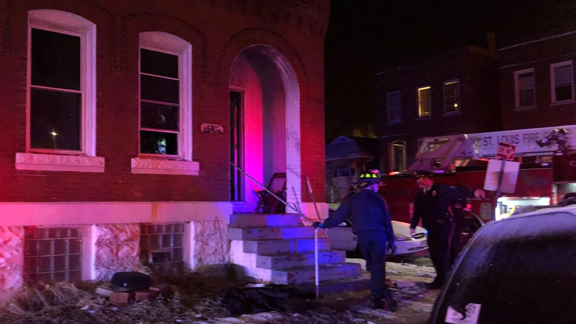 St. Louis News House fire kills 2 children in south St. Louis