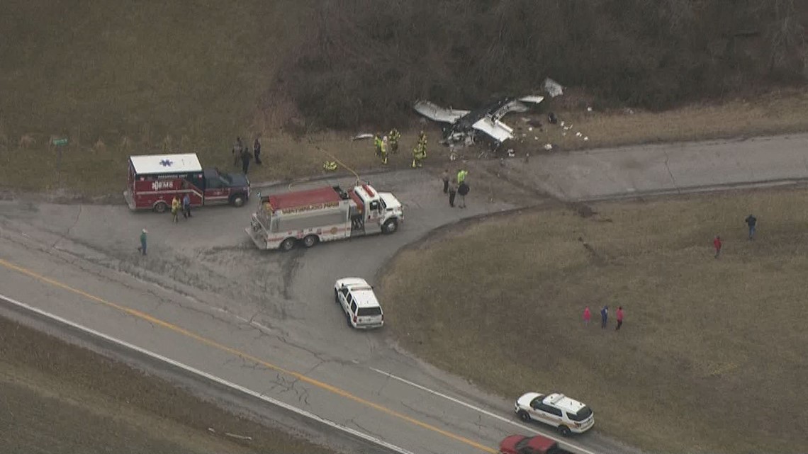 3 injured, no one killed in plane crash in Waterloo, Illinois