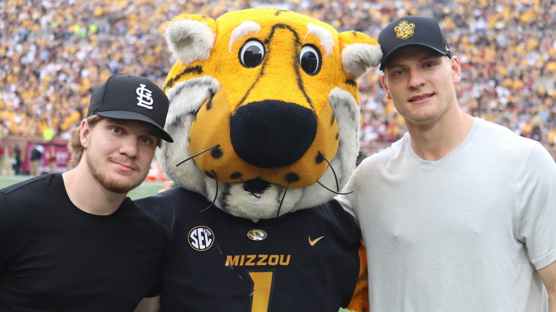 Photos Mizzou halftime tribute to Stanley Cup Champion St. Louis Blues