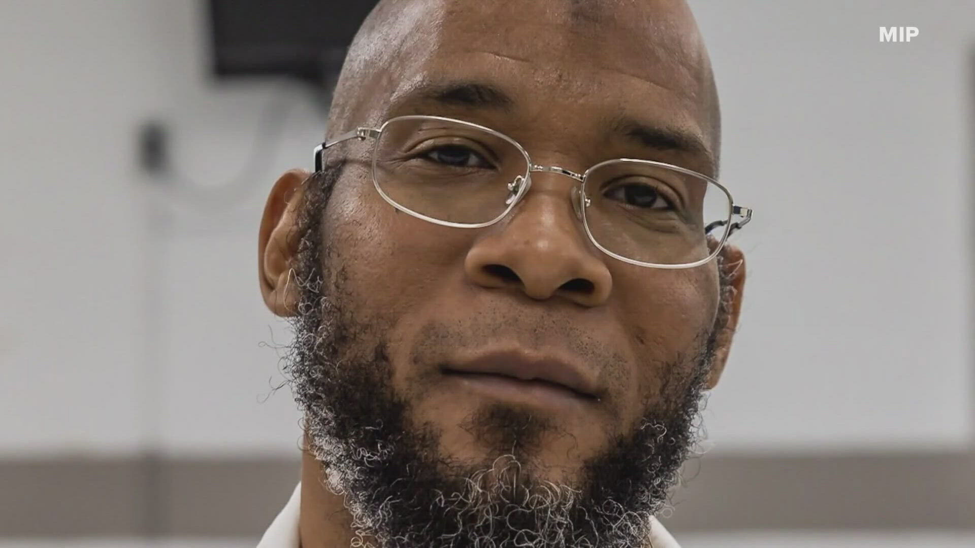 Marcellus Williams is scheduled to die by lethal injection on Tuesday night. Marcellus Williams Jr. sat down with 5 On Your Side to discuss his father's appeal.