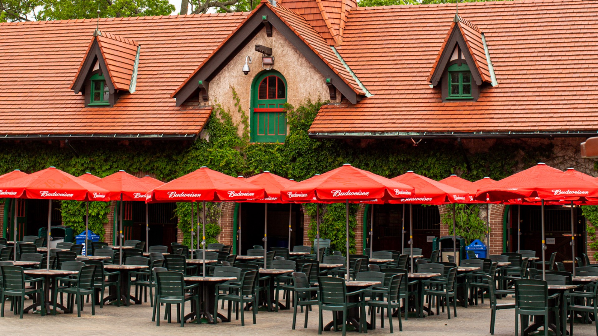 stl food Grant's Farm new monthly event