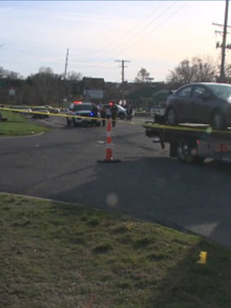 Police identify pilot killed in plane crash at Spirit of St. Louis ...