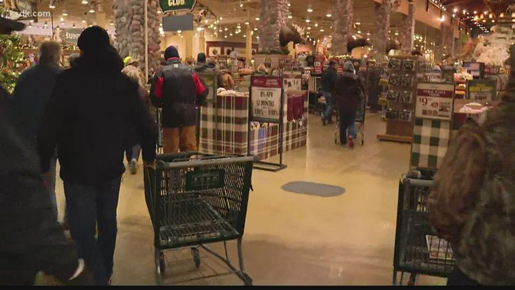 Shoppers show up early for Black Friday deals