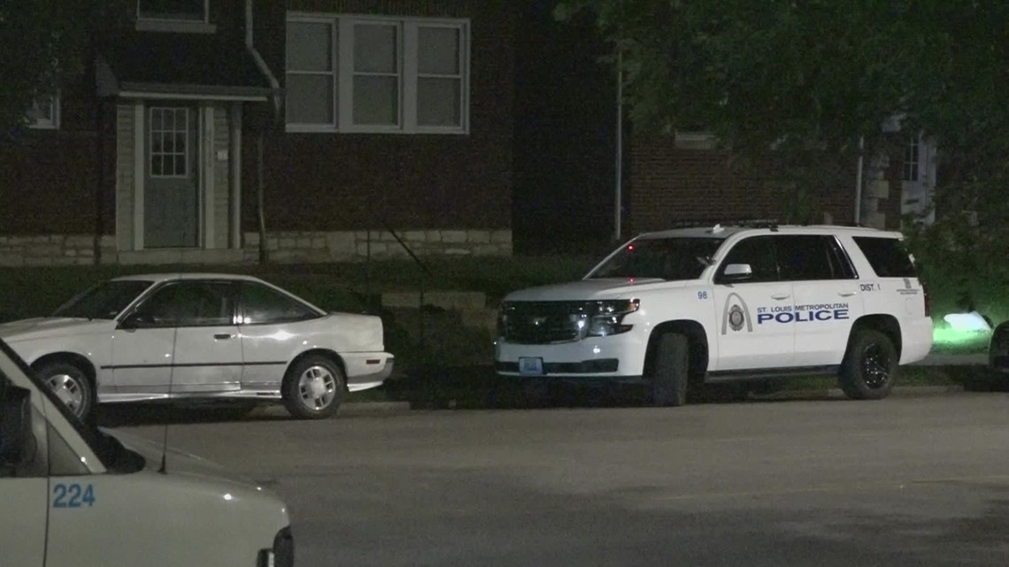 Three injured in triple shooting on South Grand Boulevard | ksdk.com