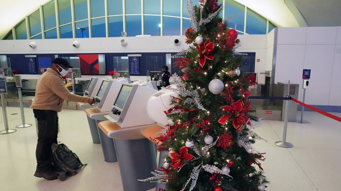 St. Louis Lambert airport International service returns