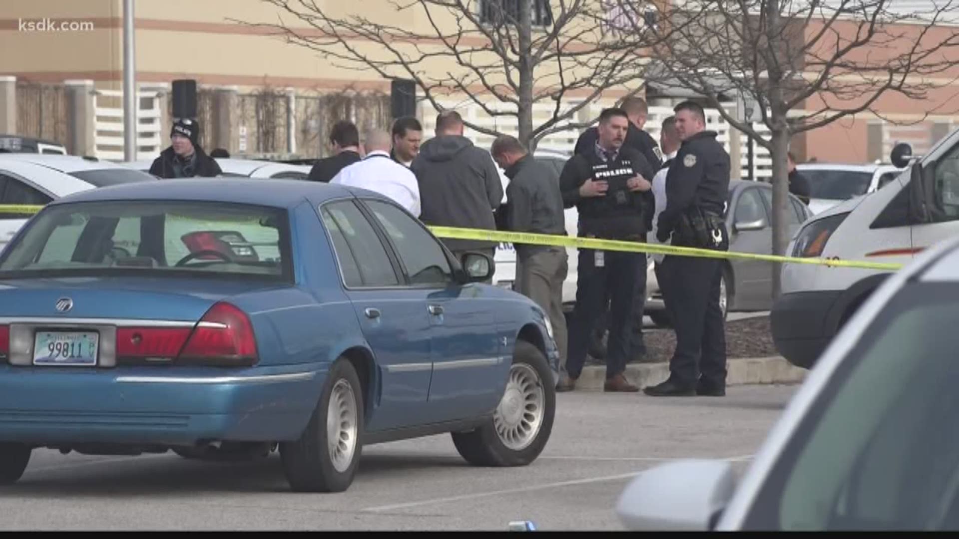 Suspect Dies In Officer-involved Shooting At Chesterfield Outlet Mall ...