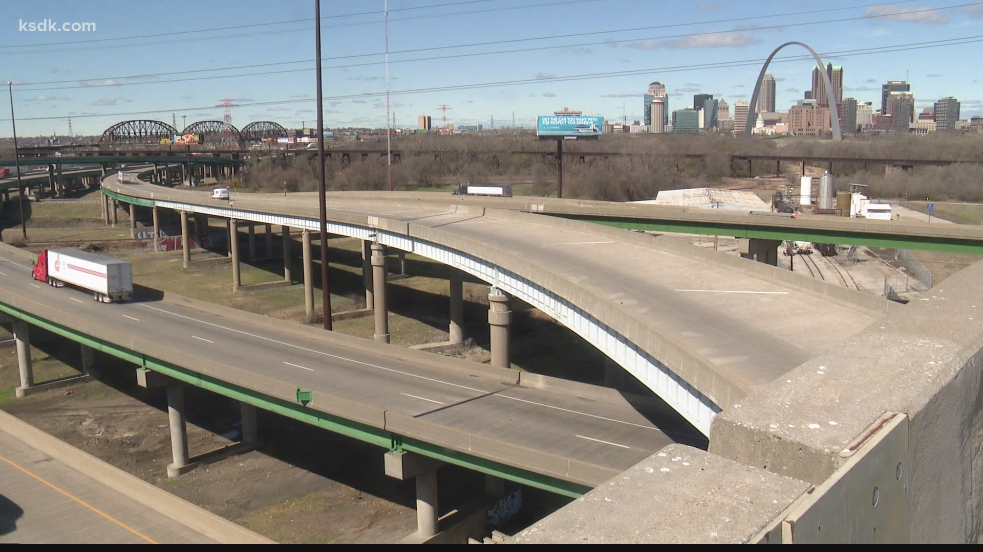The Illinois Department of Transportation says lanes are going to be closing on the bridge starting next week