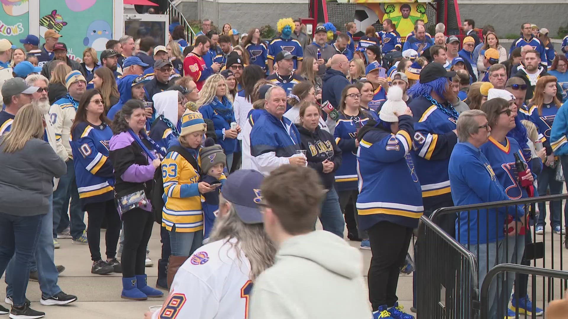 It was a sea of blue in downtown St. Louis. Before the puck dropped, fans with or without a ticket went to the annual pep rally at Union Station.