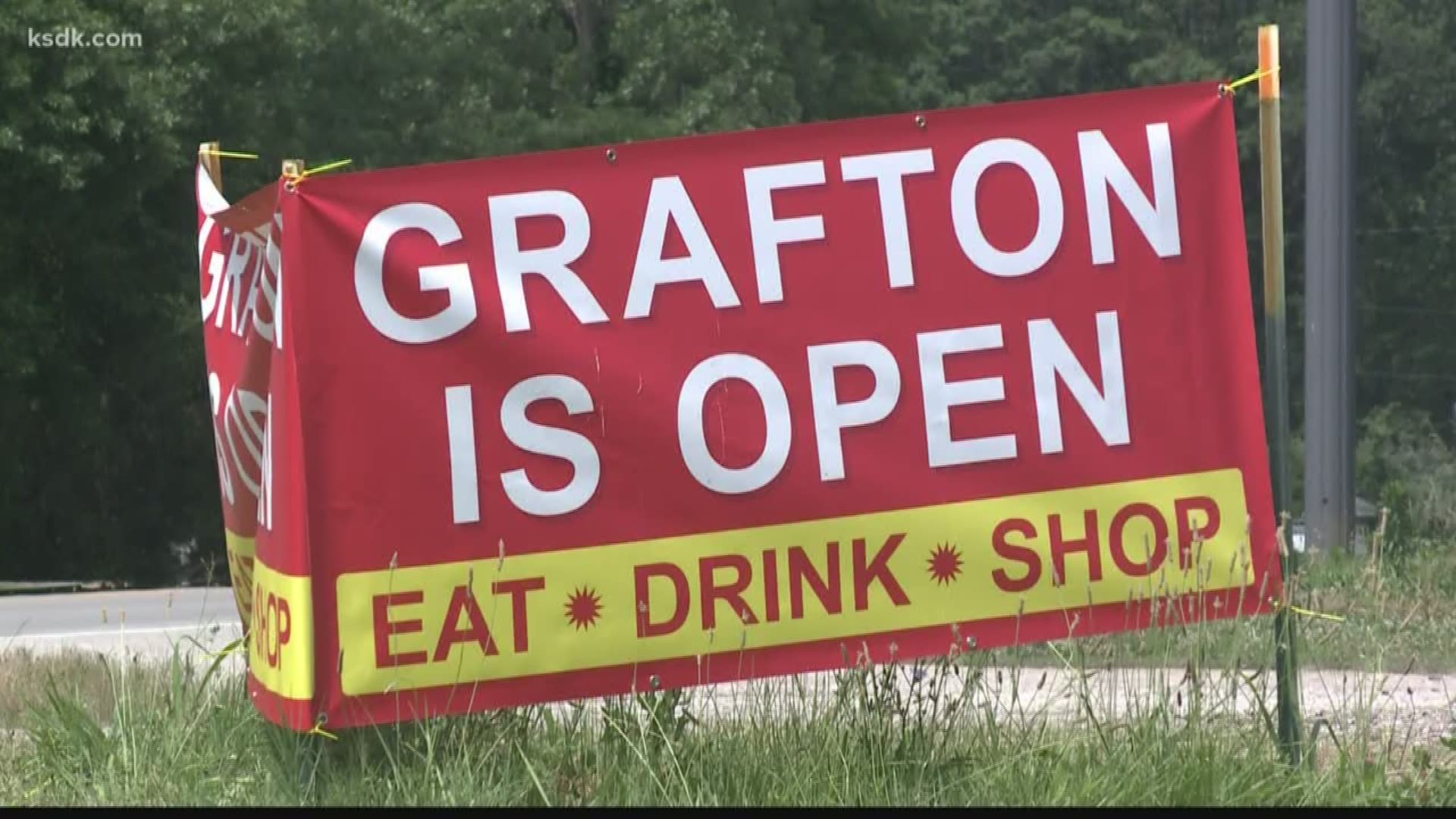 After flooding washed out half of Grafton's summer tourism season, people are flocking to the river town to help those businesses recover.