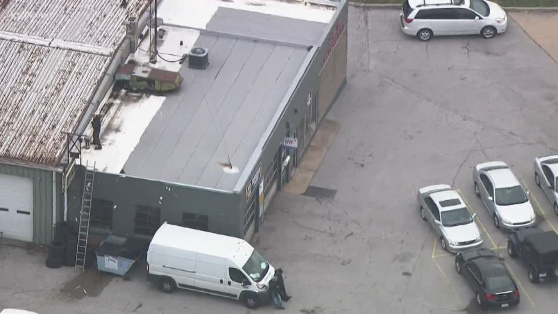 Person in custody after shooting near Tesson Ferry and I270