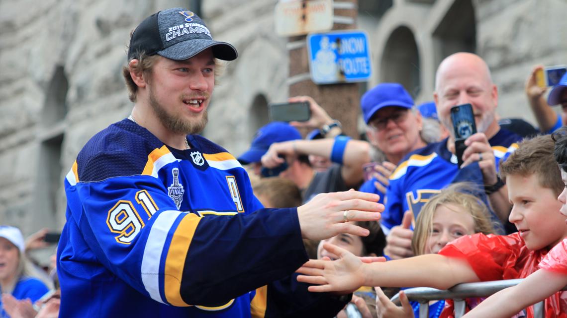 Ryan O'Reilly: Blues' Stanley Cup parade was 'coolest thing I've ever  experienced