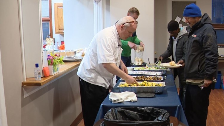 Chef in St. Peters cooks up kindness for homeless people