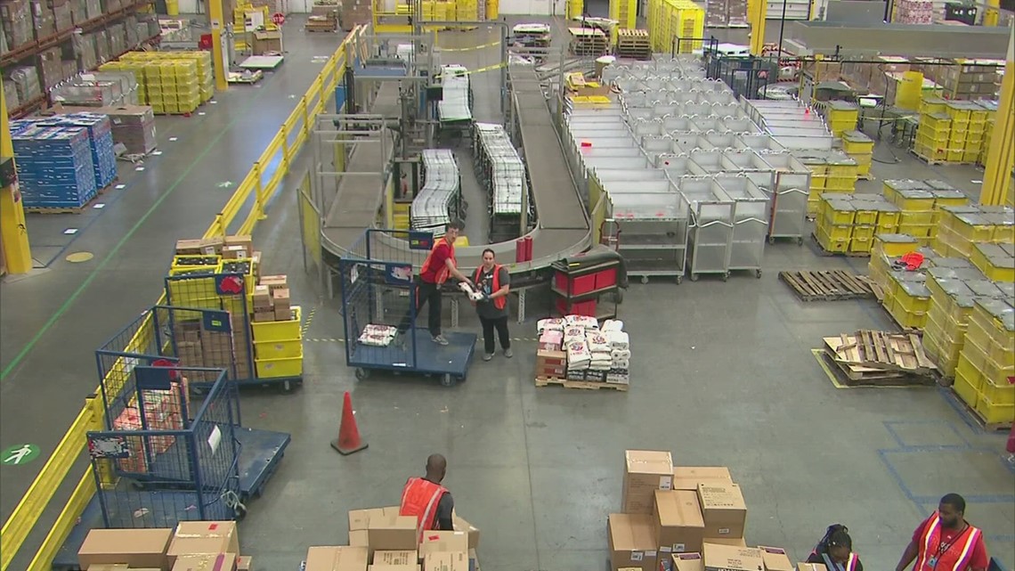 Amazon workers, nurses, UAW join for day of action - Vimarsana News