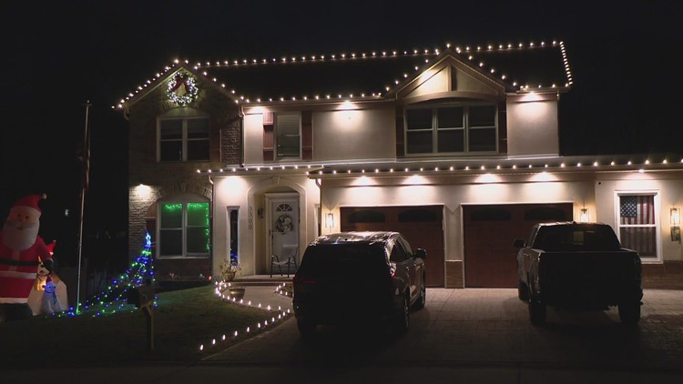 St. Louis Christmas Decor surprises local veteran with holiday lights