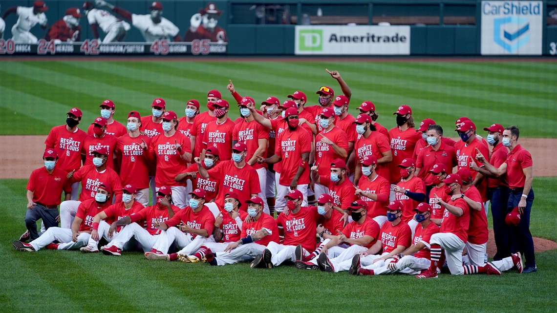 MLB: Cardinals aim to clinch postseason berth vs. Brewers