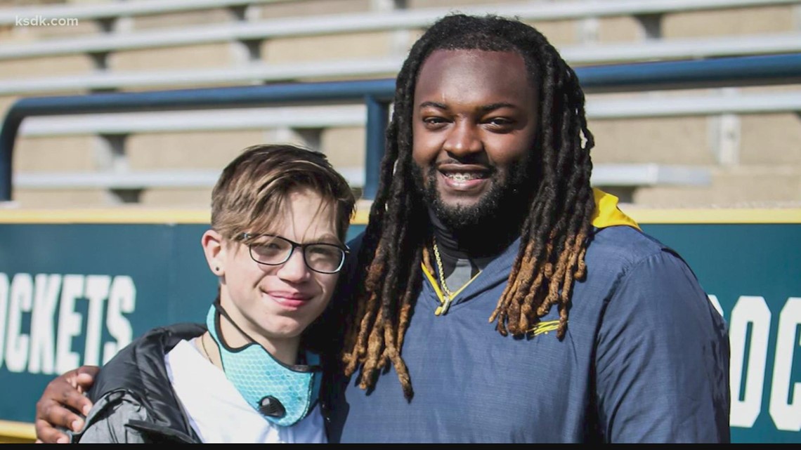 Musial Awards honor college football player and an unexpected friendship